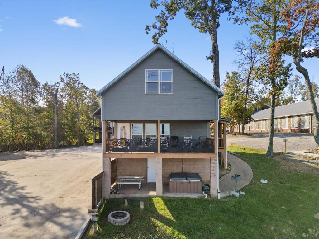 Hot Tub (Jacuzzi) - Photo 5