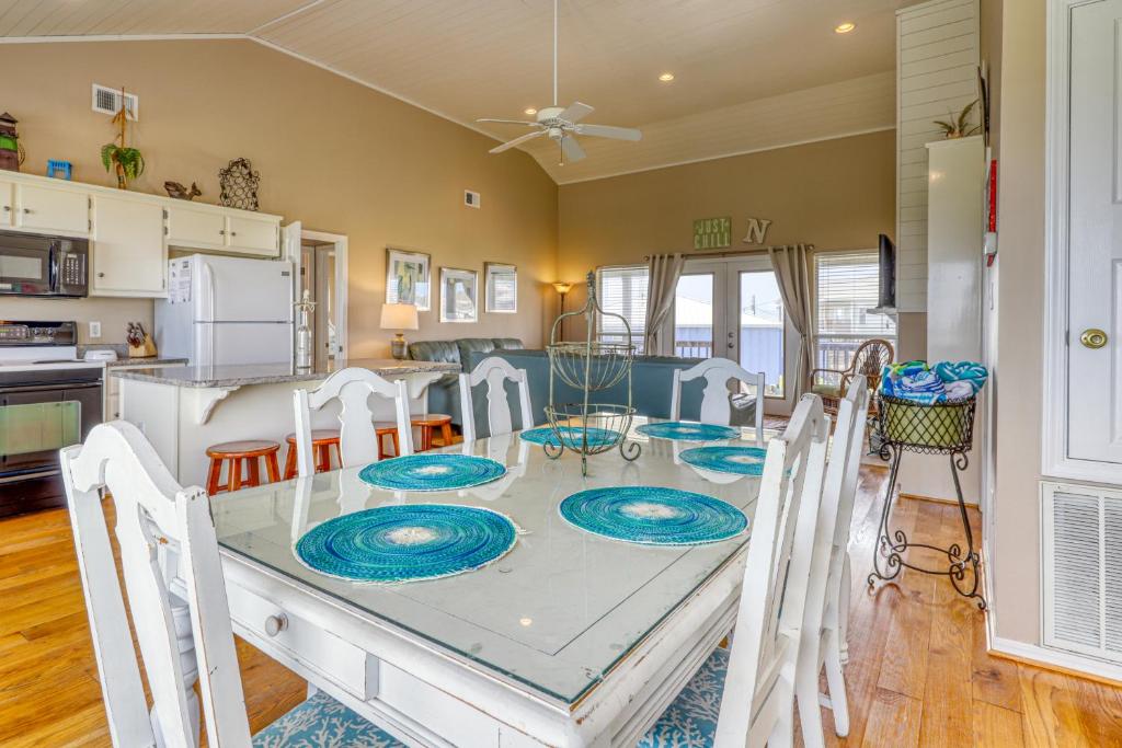 Just Chillin' - Image 7