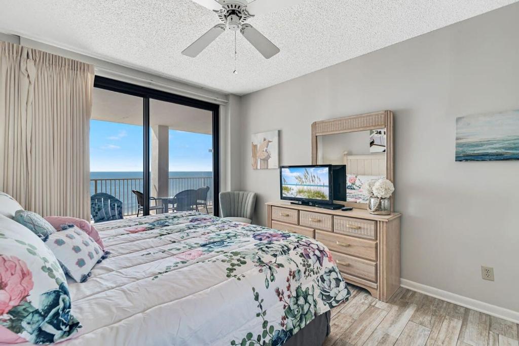Windward Pointe 804- Sleeps 10 beachfront Resort amenities - Image 8