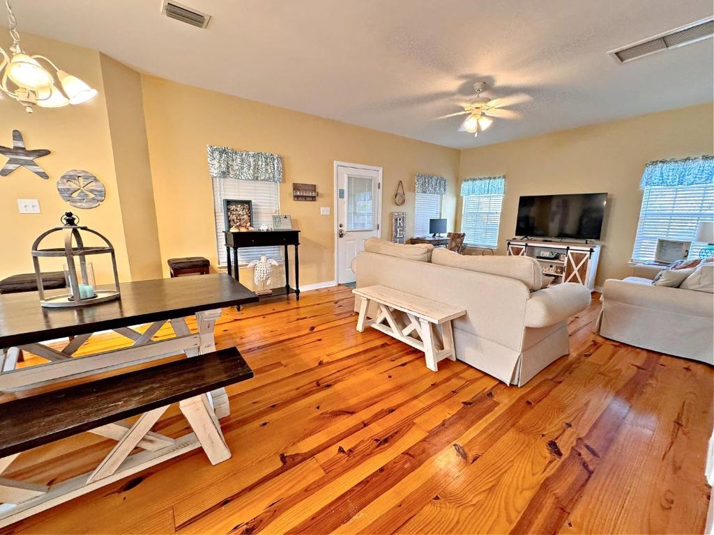 The Rookery 202 - Image 6