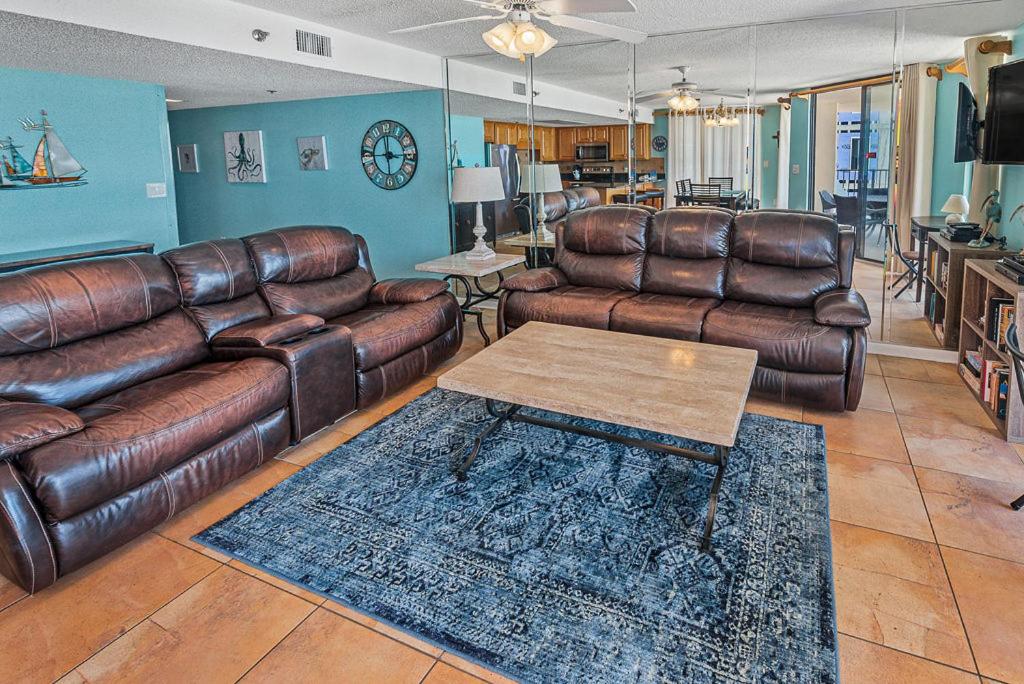 Phoenix East 801 by ALBVR - Corner unit with wrap-around balcony and unparalleled views! - Image 8