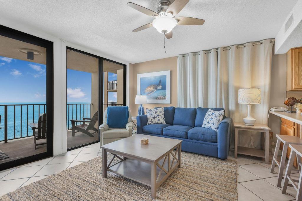 Phoenix II 2101-Amenities Galore Beachfront