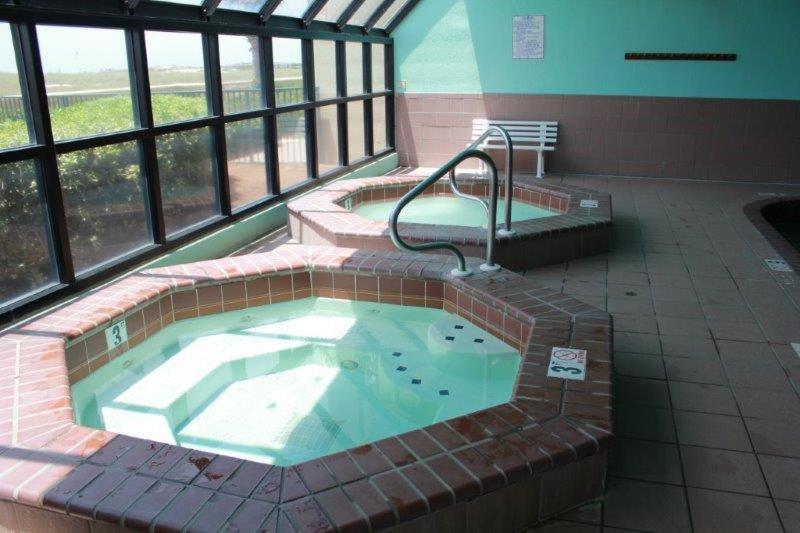 Hot Tub (Jacuzzi) - Photo 3