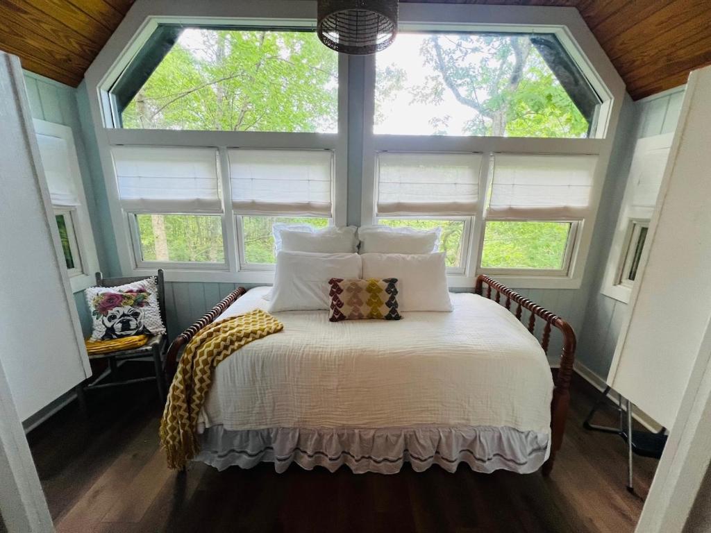 Rabbits Run-Mountain Creek Retreat - Image 7