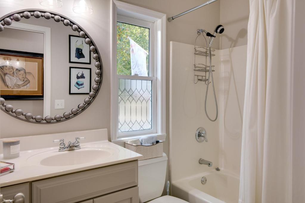 Guntersville Lake Access Scottsboro Home - Image 8