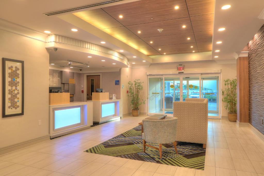Holiday Inn Express Hotel & Suites Mobile Saraland by IHG - Image 5
