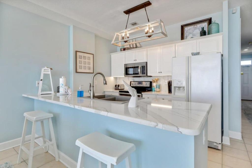 Regency Isle 1104 Penthouse with 3 bedrooms - Image 6