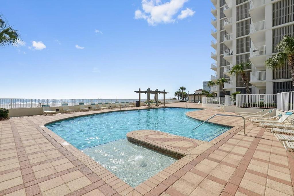 Hot Tub (Jacuzzi) - Photo 4