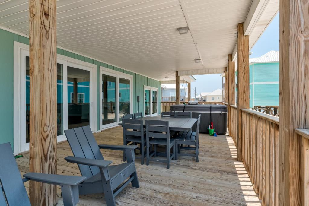 Hot Tub (Jacuzzi) - Photo 3