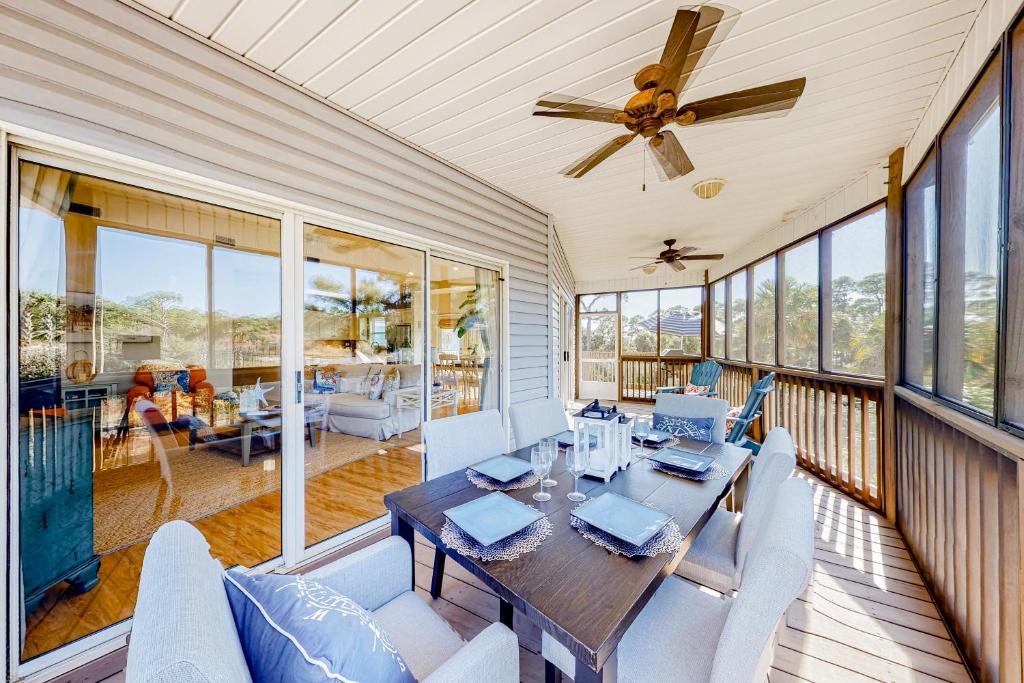 Bella By the Sea - Image 7