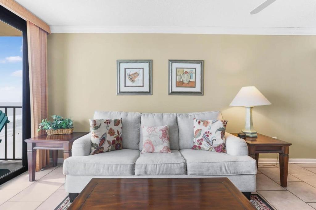 Phoenix II 2102- Fantastic Amenities & beach views - Image 8