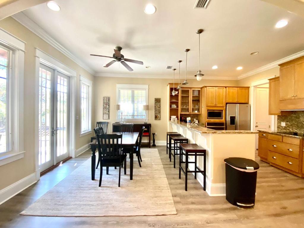 Beach Club Cottage 20 by ALBVR - Beautiful, Private Home - Amenities Galore! - Image 5