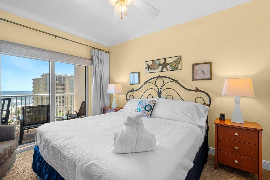 Gulf Views Lazy River Pools Hot Tub - Sleeps 6 - Image 4