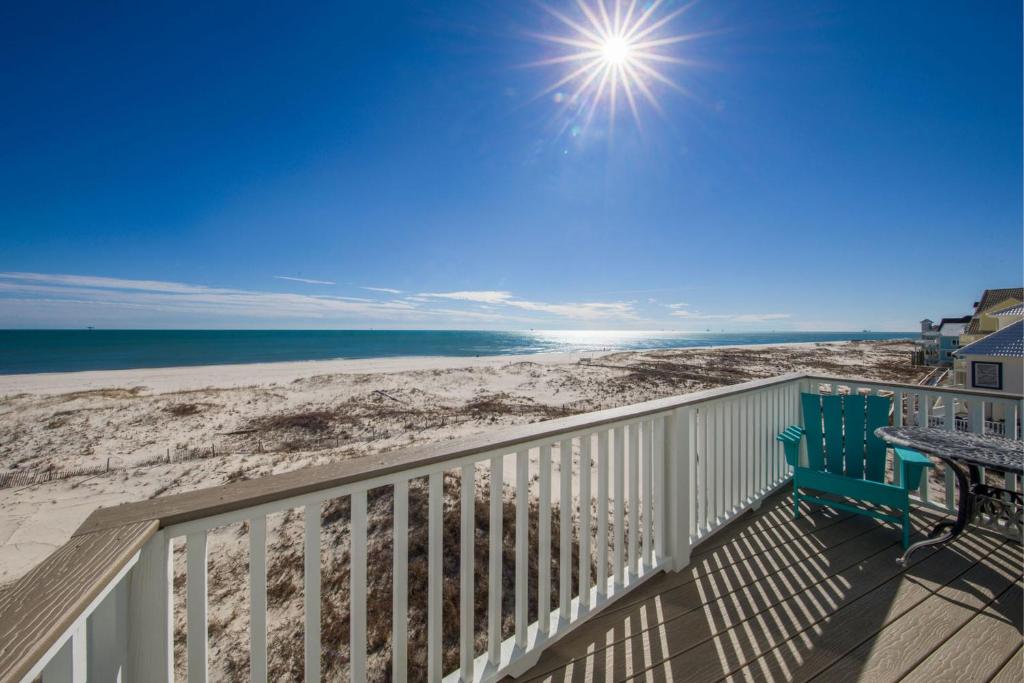 Grotto on the Gulf - Image 6