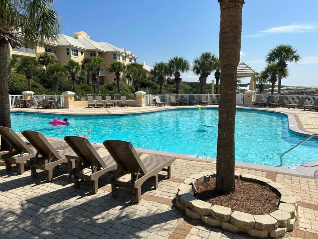 The Sip at Sea - Image 5