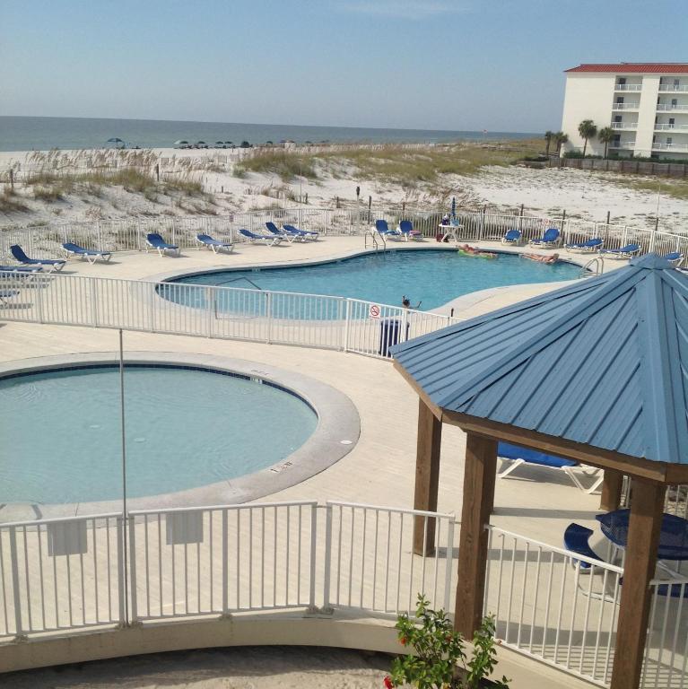 Sugar Beach 331 by ALBVR - Beautifully upgraded top floor condo with indirect beach view