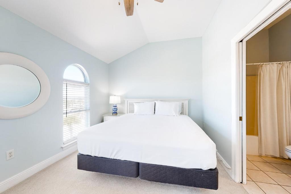 Jenny Lind West by Meyer Vacation Rentals