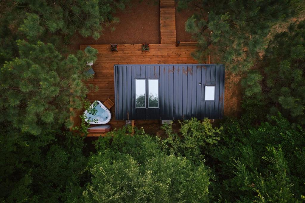 Hot Tub (Jacuzzi) - Photo 3