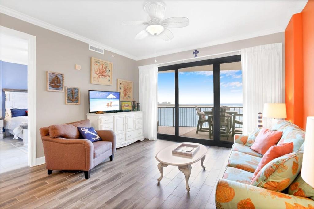 Grand Pointe 502- Gulf-front water on 2 sides