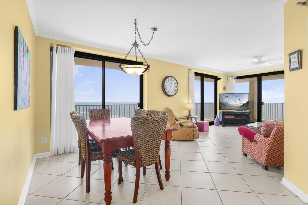 Windward Pointe 1401-Large balcony best views - Image 7