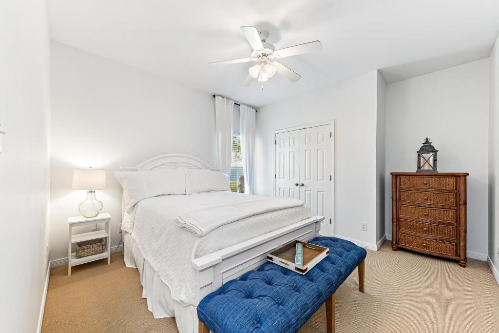 Beach House steps to pool, Beach Access - Image 8