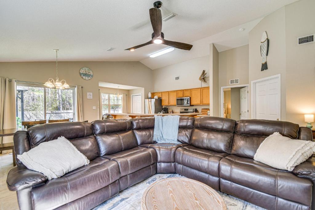 Orange Beach Home with Hot Tub Less Than 2 Mi to The Wharf - Image 4