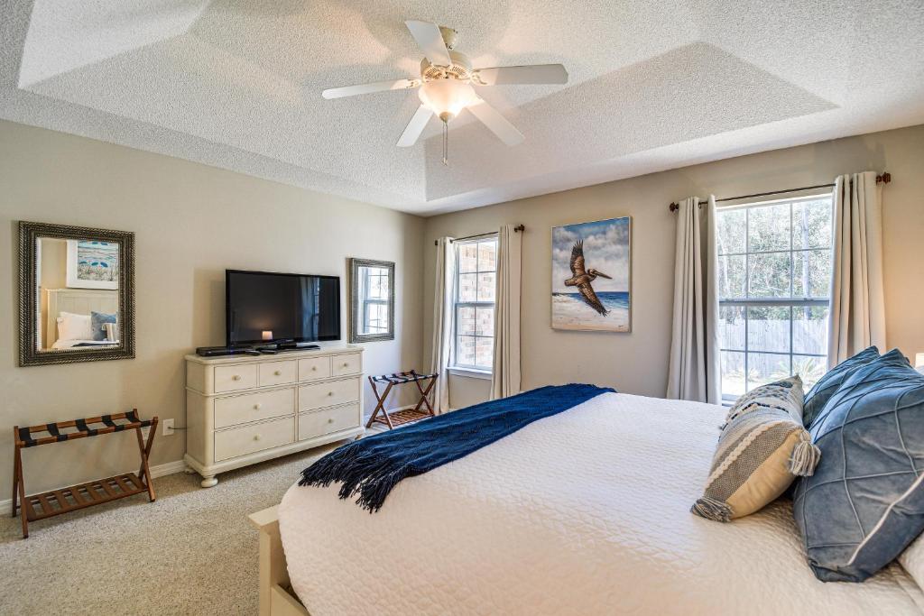 Orange Beach Home with Hot Tub Less Than 2 Mi to The Wharf - Image 5