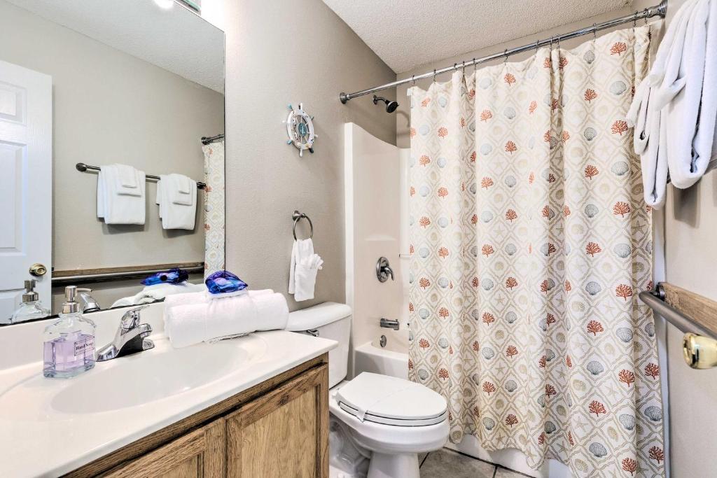 Orange Beach Home with Hot Tub Less Than 2 Mi to The Wharf - Image 8