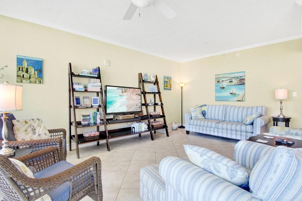 Sanibel 306- Easy beach access & Gulf views - Image 8