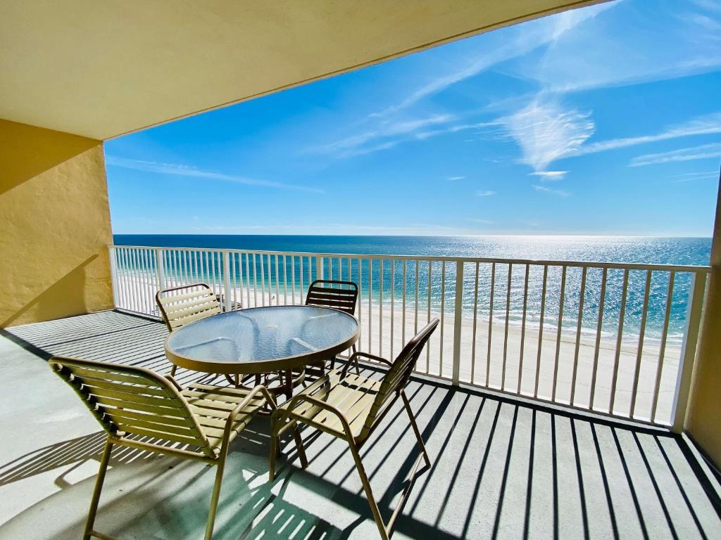Seawind 1008 by ALBVR - Great beachfront condo and location - Beachfront Pool, Hot Tub, plus kid's bunk room - Image 7