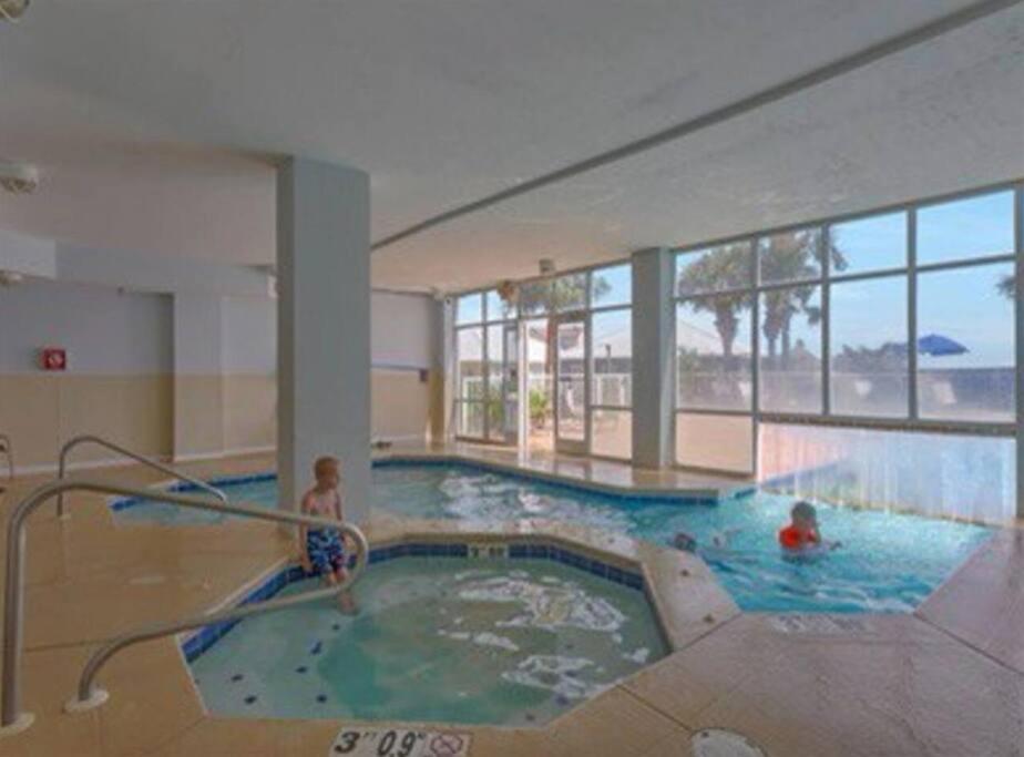 Hot Tub (Jacuzzi) - Photo 3