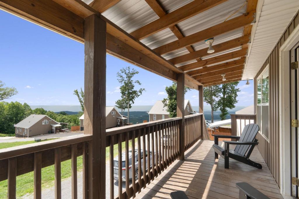 Pool Lodge with amazing views - Image 6