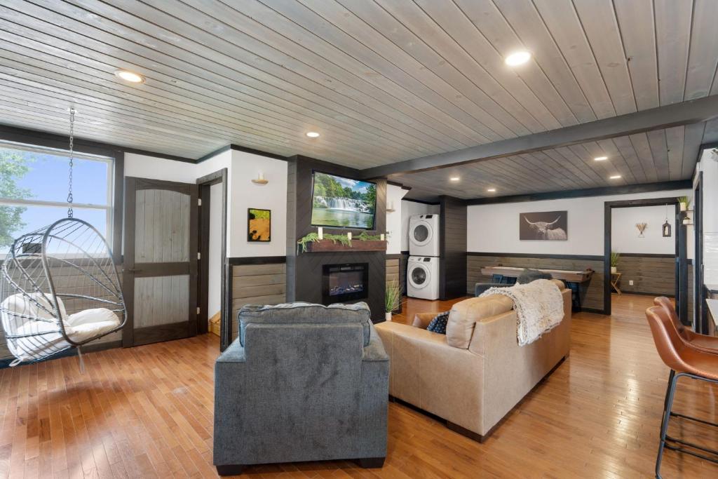 Pool Lodge with amazing views - Image 8