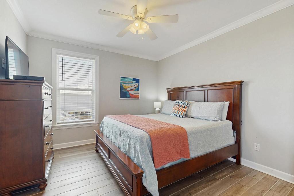 Picture Perfect - Image 7