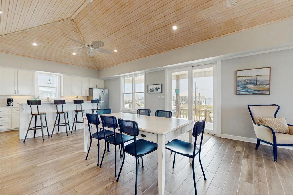 Picture Perfect - Image 4