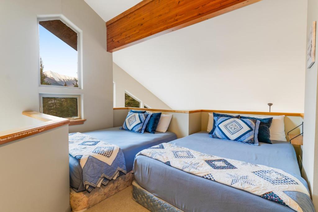 Girdwood Mountain Chateau - Image 7