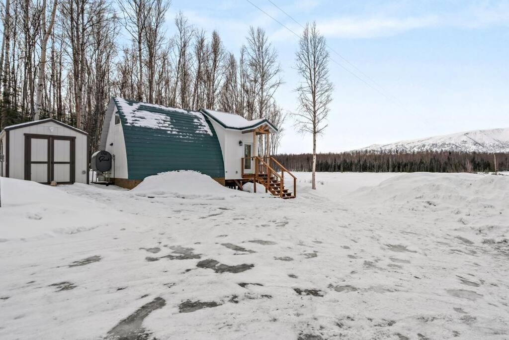 Hatcher Pass Lakeside Hideaway with Hot Tub! - Image 8