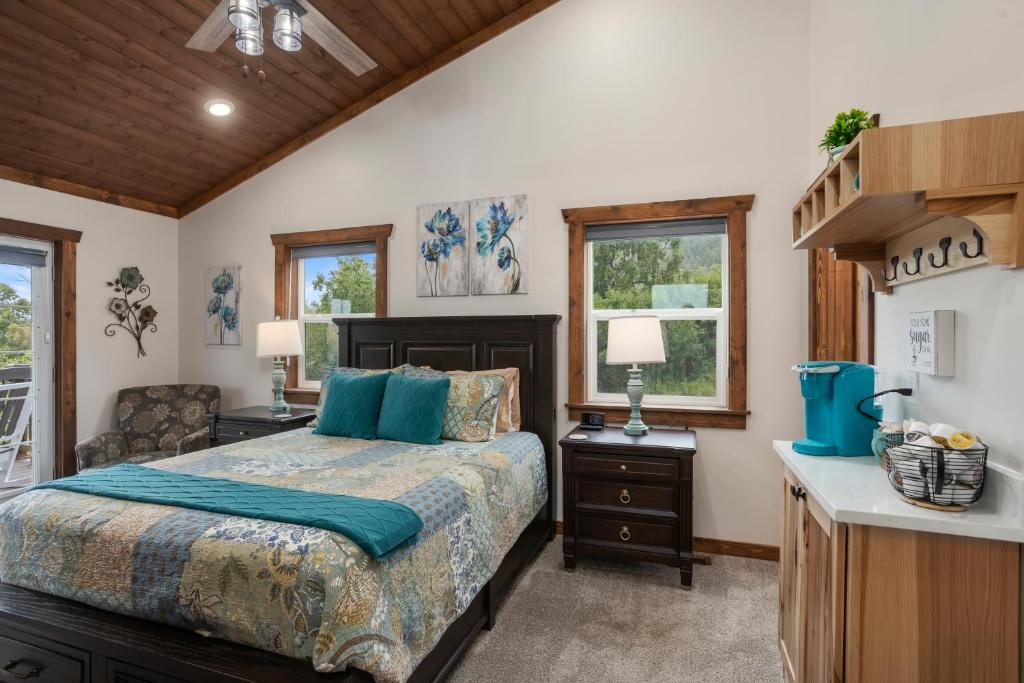 Lazy Mountain Guest House - Image 6