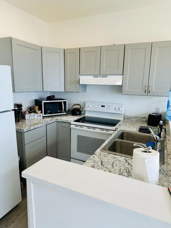 Paradise Suites Eagles Nest - Image 8