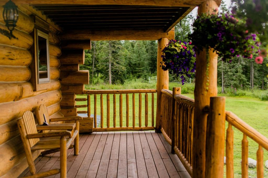 Alaska Knotty Pine B&B - Image 6
