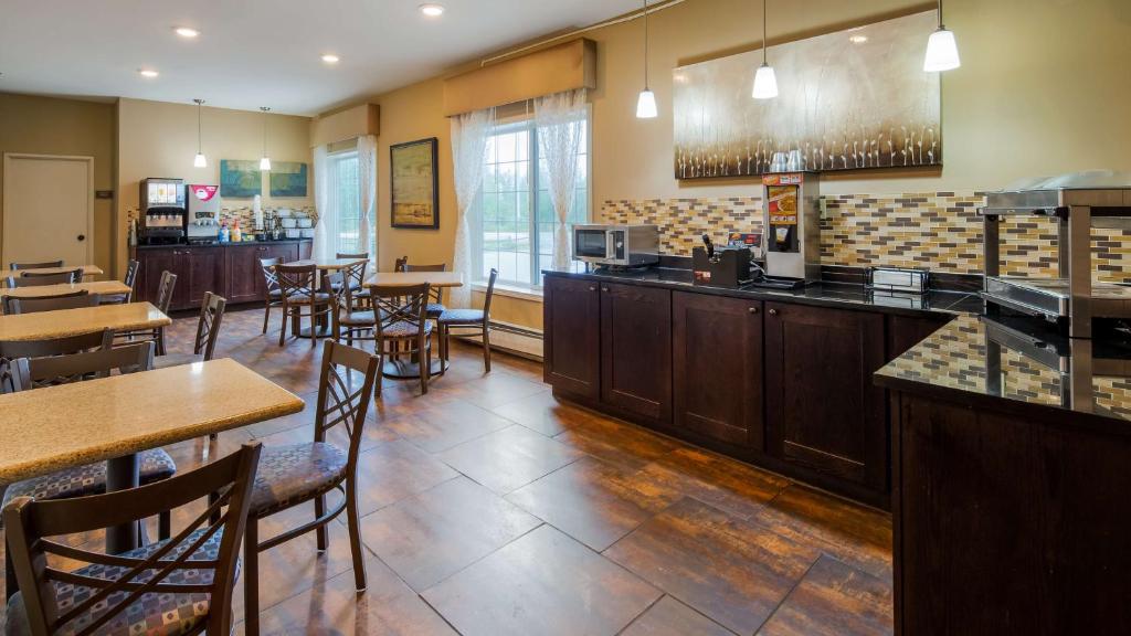 Best Western Plus Pioneer Park Inn - Image 5