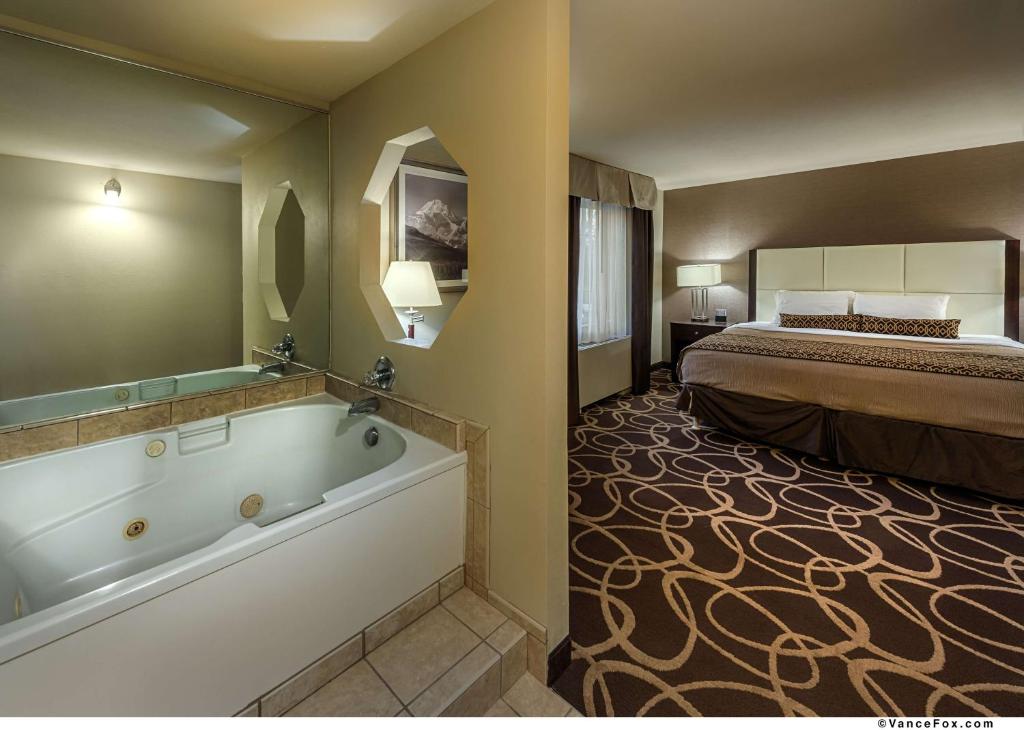 Best Western Plus Pioneer Park Inn