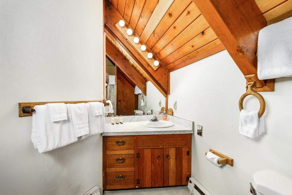Vail Chalet - Image 8