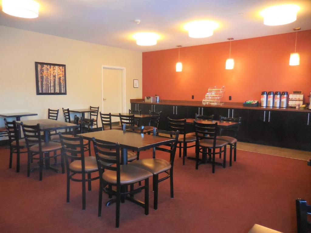 Aspen Hotel - Image 5