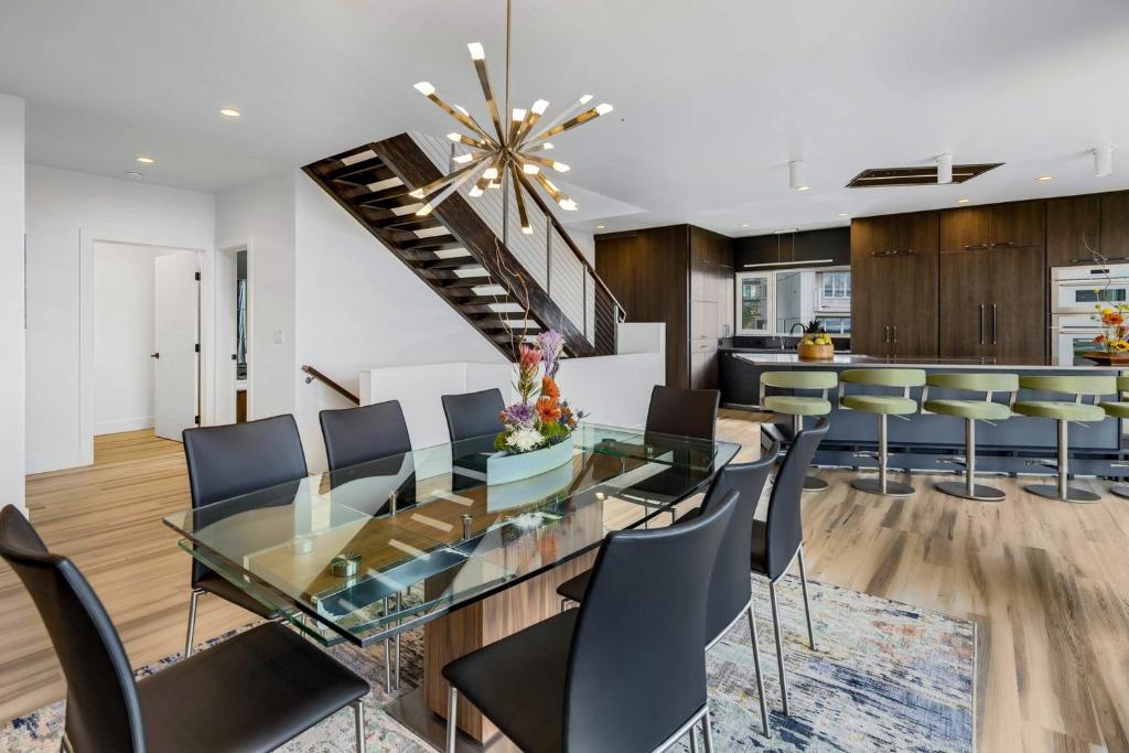 Villa at Bootleggers Landing - Image 4
