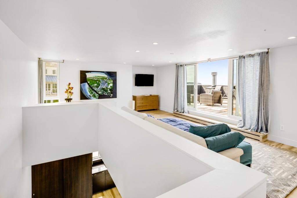 Villa at Bootleggers Landing - Image 5
