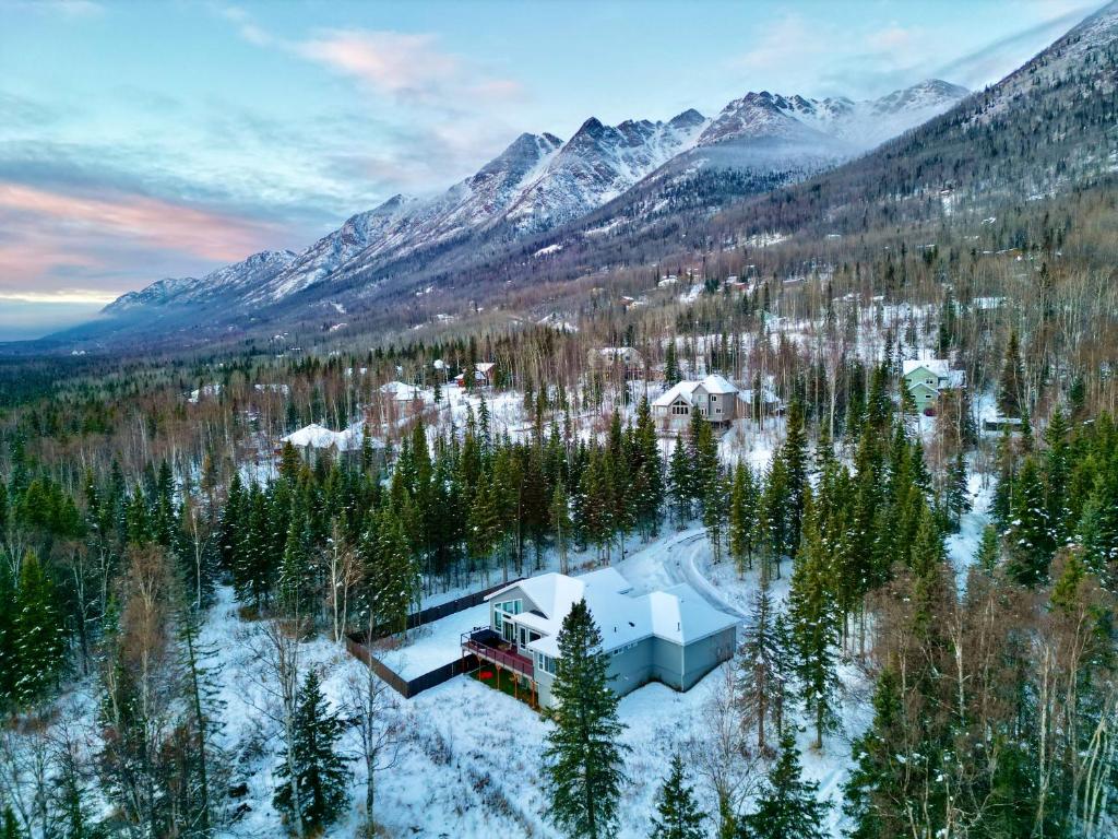 Cozy Private Hot Tub, Luxe Views! Shiloh&harmony - Image 5