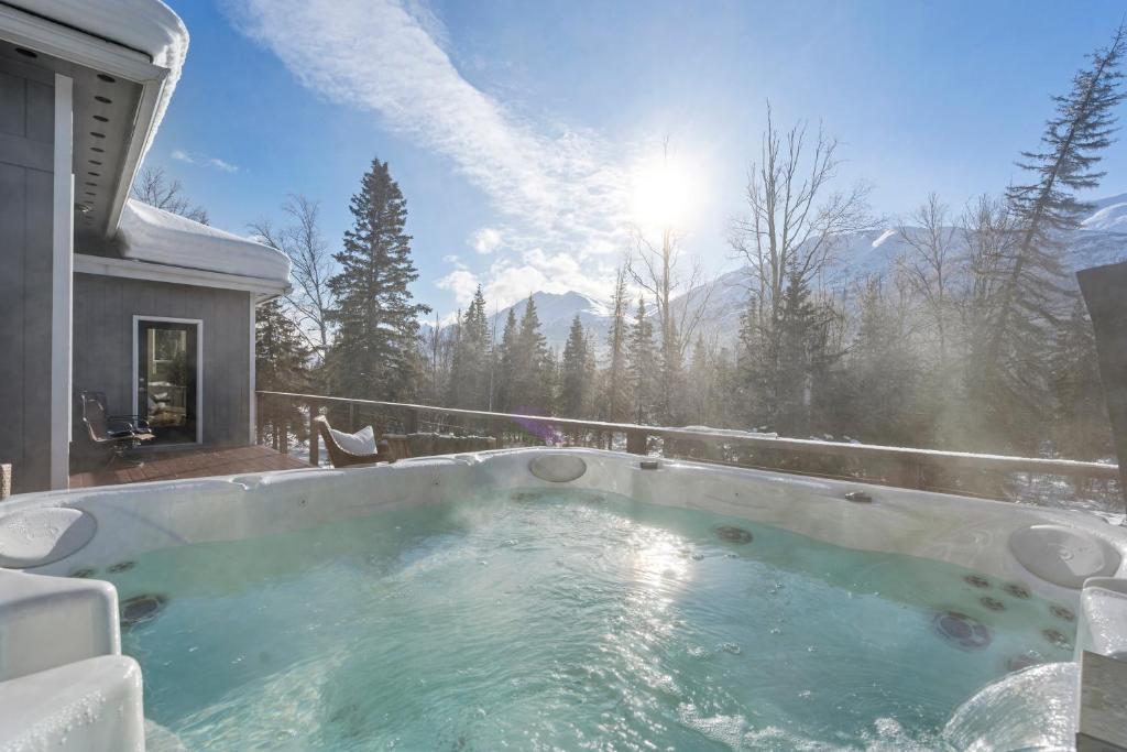 Hot Tub (Jacuzzi) - Photo 4