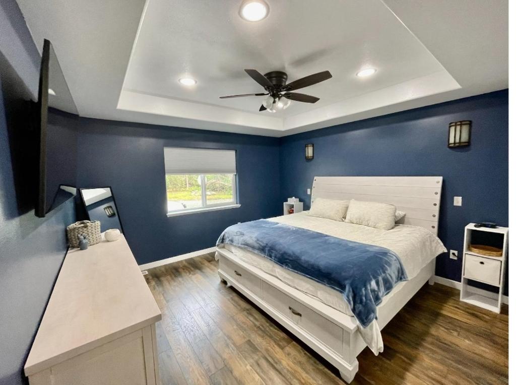 Lazy Moose Cottage in Willow, HotTub & Privacy - Image 5