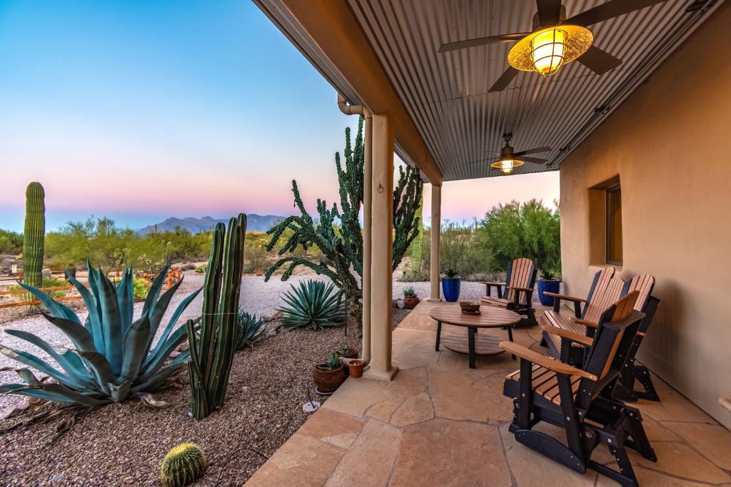 Peaceful Desert Retreat - Stunning Views - Pool Spa, Backyard, Music - Tucson ! - Image 5